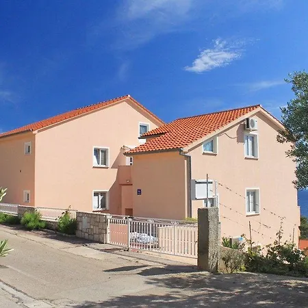 Ivan Dolac 8734e Jelsa (Hvar)